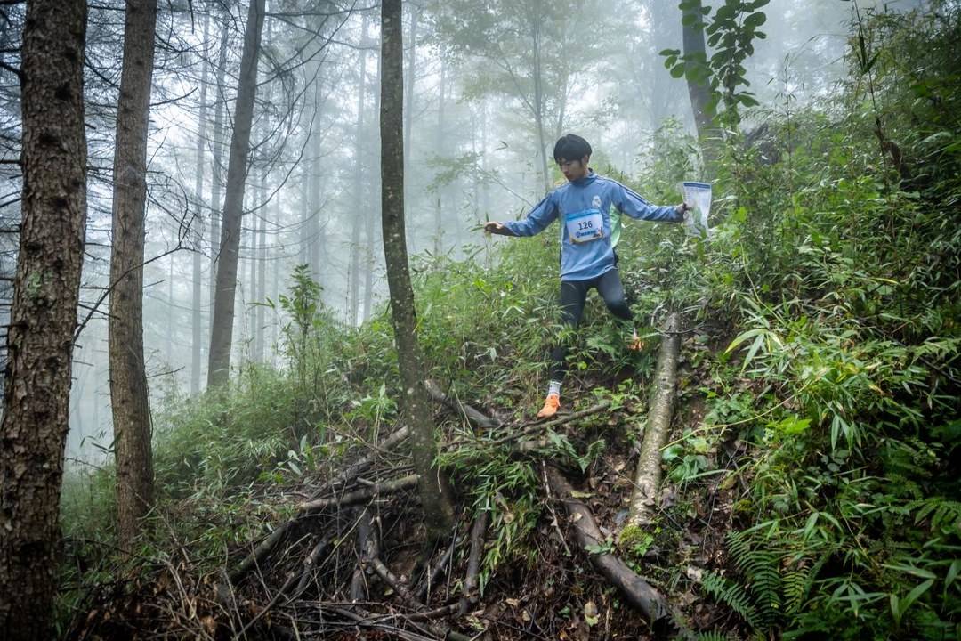 选手们在比 选手们在比