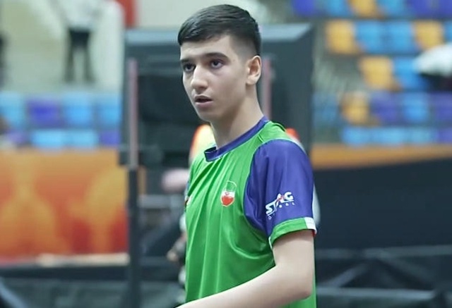 滑到第二, 雅明, 法拉吉 滑到第二, 雅明, 法拉吉