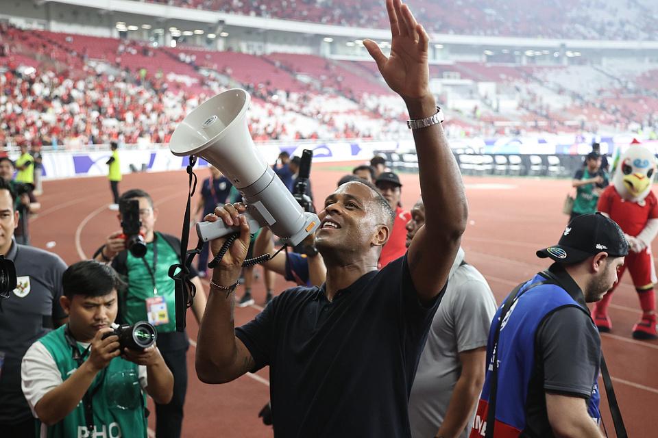 公告中表示, 负的成绩